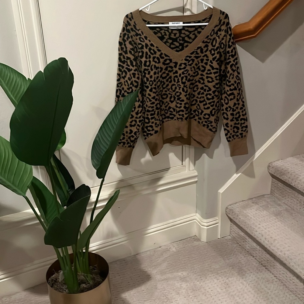 Leopard print black and tan sweater (XS)